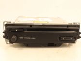 Radio / CD-Player / DVD-Player / Navigation