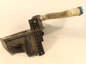 Windshield washer fluid reservoir/tank