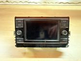 Radio / CD-Player / DVD-Player / Navigation