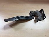 Engine bonnet/hood hinges
