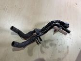 Tuyau de liquide de refroidissement moteur