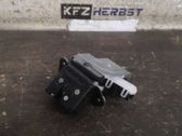 Tailgate/trunk/boot lock/catch/latch