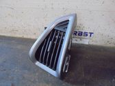 Grille d'aération centrale