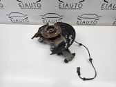 Front wheel hub