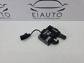 Engine bonnet/hood lock/catch