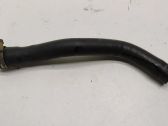 Intercooler pipe mounting bracket