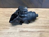Oil filter mounting bracket