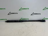 Radiator mount bracket