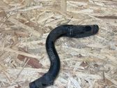 Tuyau de liquide de refroidissement moteur