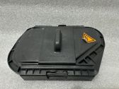 Headlight/headlamp dust cover