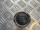 Bouton poussoir de démarrage du moteur