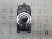 Head unit multimedia control