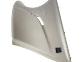 D-pilarin verhoilu (yläosa)