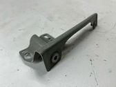 Fender mounting bracket