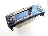 Radio / CD-Player / DVD-Player / Navigation