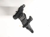 Engine mounting bracket