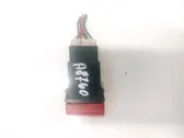 Botón interruptor de luz de peligro