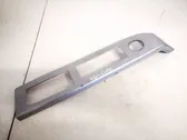 Ramka przycisków otwierania szyby drzwi przednich