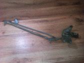 Motor y varillaje del limpiaparabrisas delantero