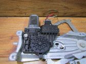 Motor del regulador de la ventanilla de la puerta delantera