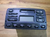 Radio/CD/DVD/GPS-pääyksikkö