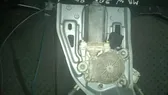 Motor del regulador de la ventanilla de la puerta delantera