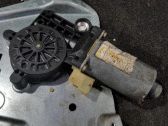 Motor del regulador de la ventanilla de la puerta delantera