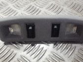 Etuistuimen valo