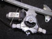 Motor del regulador de la ventanilla de la puerta delantera