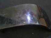 Moldura embellecedora de la barra del amortiguador trasero