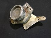 Engine mount bracket