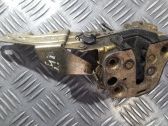 Cerradura de puerta trasera