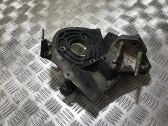 Engine mounting bracket