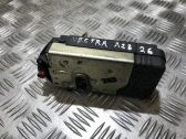 Cerradura de puerta trasera