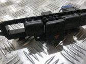 Botón interruptor de luz de peligro