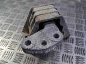 Engine mount bracket