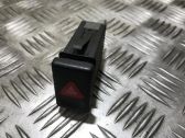 Botón interruptor de luz de peligro