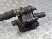 Tuyau de liquide de refroidissement moteur