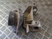 Engine mount bracket