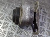 Engine mount bracket