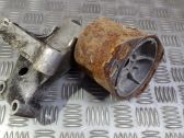 Engine mount bracket