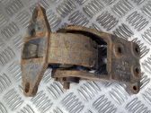 Engine mount bracket