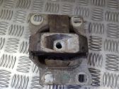 Engine mount bracket