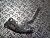 Engine bonnet/hood hinges