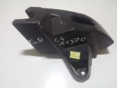 Rear bumper mounting bracket