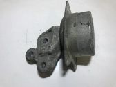 Engine mount bracket