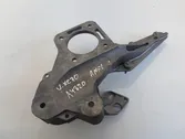 Engine mounting bracket