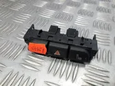 Botón interruptor de luz de peligro