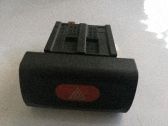 Botón interruptor de luz de peligro