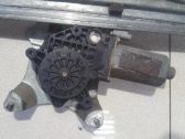 Motor del regulador de la ventanilla de la puerta delantera